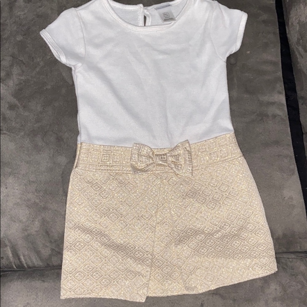 Girls dress